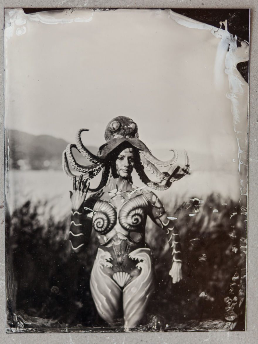 I Photographed World Body Painting Festival In Austria Using Wet Plate Collodion Technique