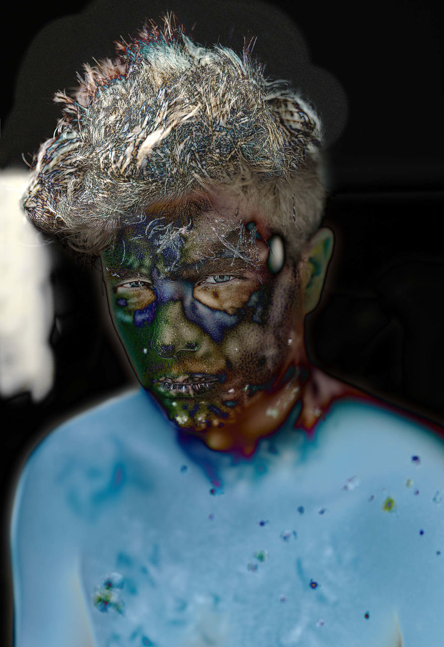 Eerie Photographs That Expose Retouching! Eerie Photographs That Expose Retouching!