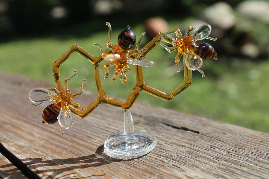 Three Generations Of My Family Create Glass Sculptures Inspired By Nature