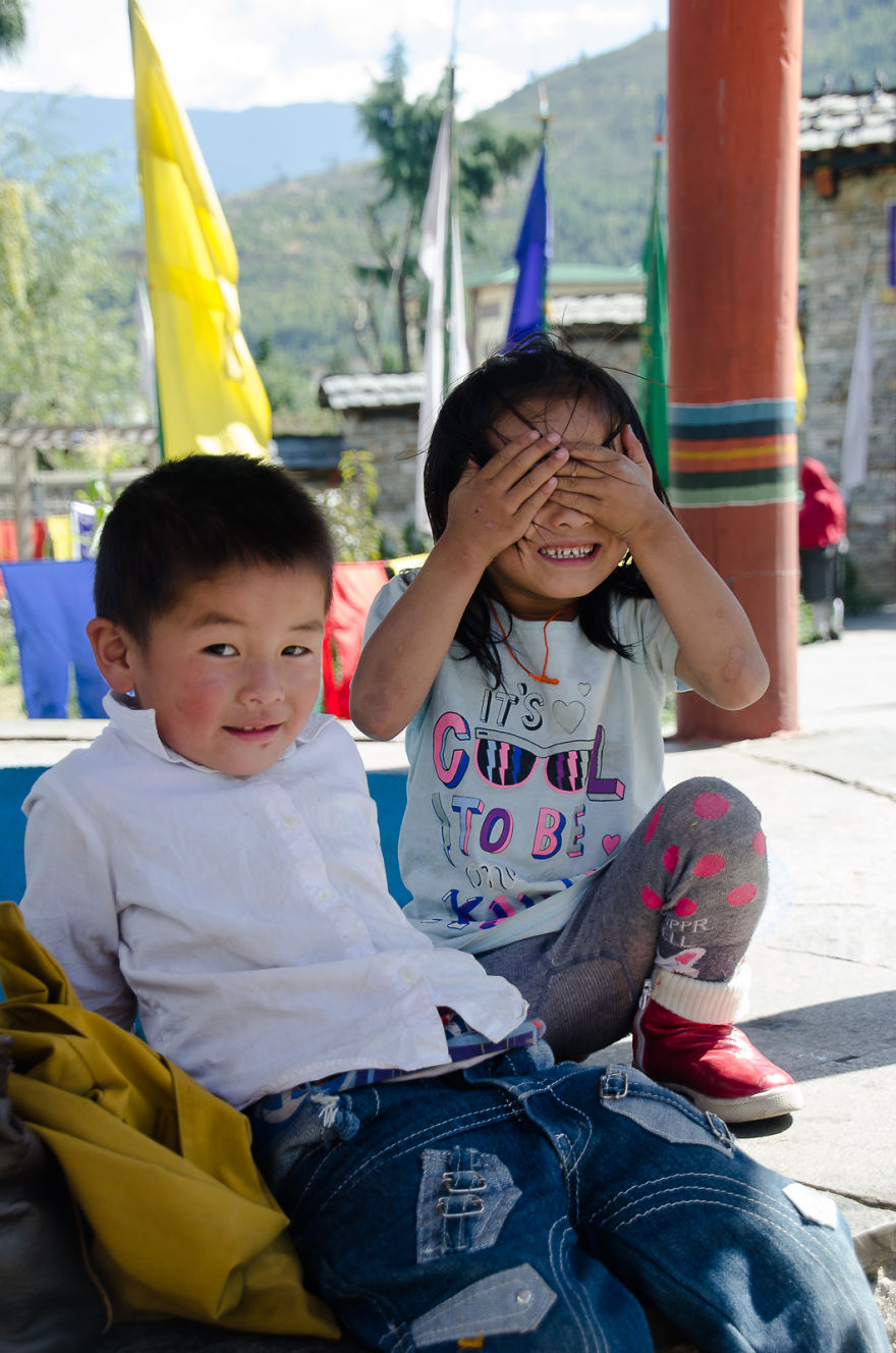 I Photograph The Kids Of Bhutan From The Land Of Happiness