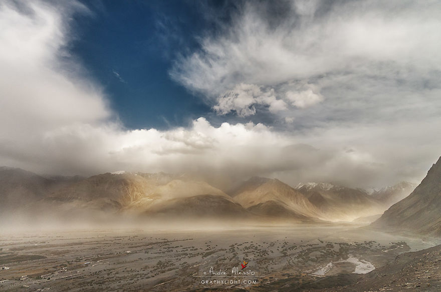 I Photographed Beautiful Landscapes Of The Mountains Of Cashmere