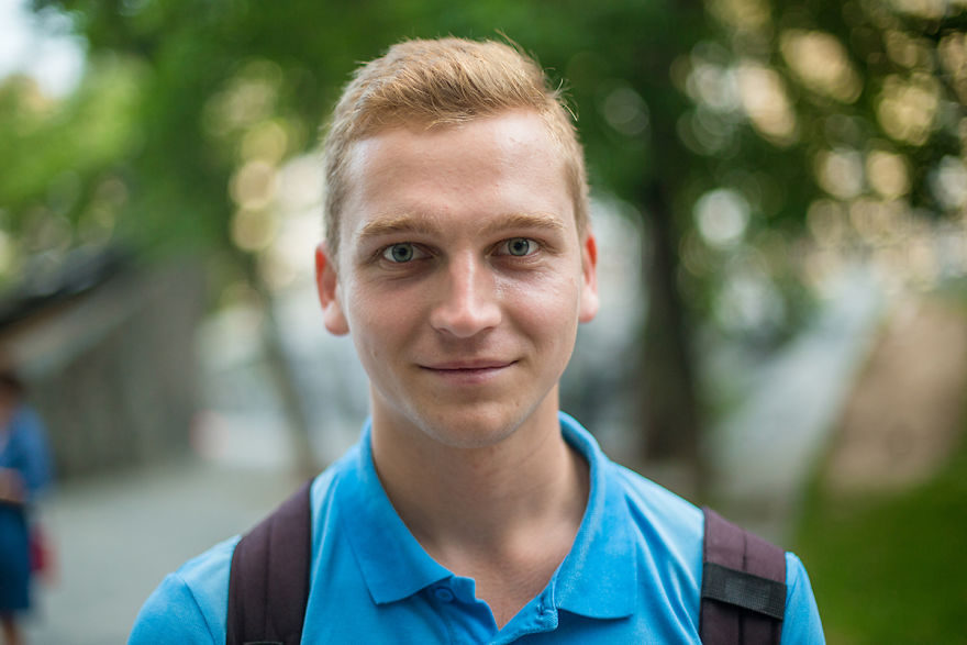 Faces Of Moscow: I Photographed 9 Portraits Of Strangers