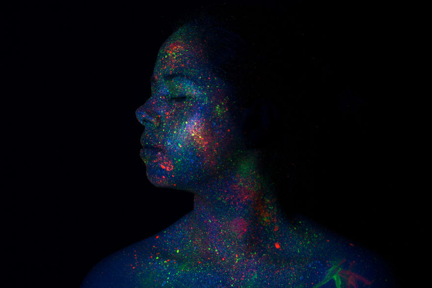 I Made This Amazing Photos With UV Light, Neon Paintings And My Wife