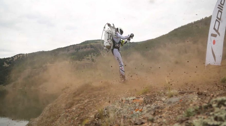 Extreme Water Stunt By 53-Year-Old Jetpack Pilot