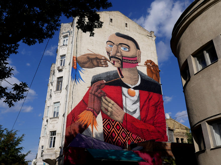 The Giant Art Transforming Kiev