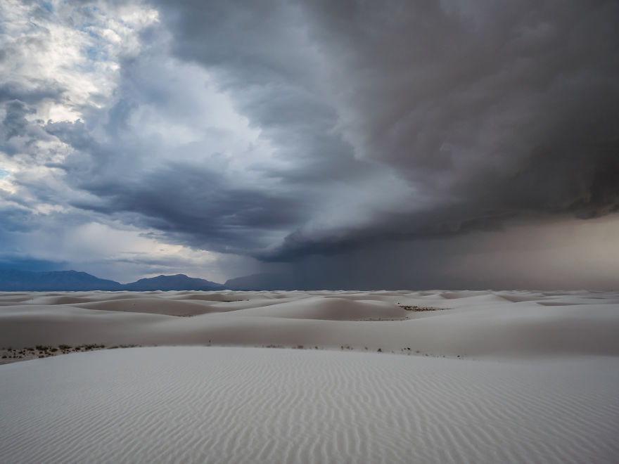 While Camping In The Desert, I Got Hit By An Insane Desert Storm And Took Some Awesome Photos