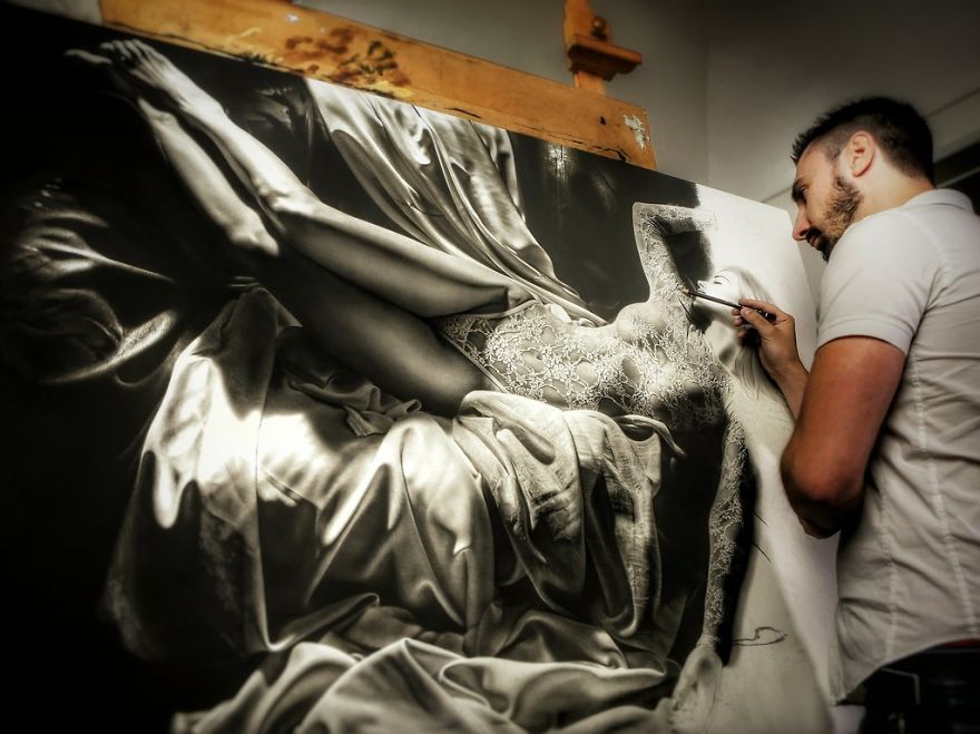 This Artist Uses Old Masters Techniques For His Pencil Drawings This Artist Uses Old Masters Techniques For His Pencil Drawings