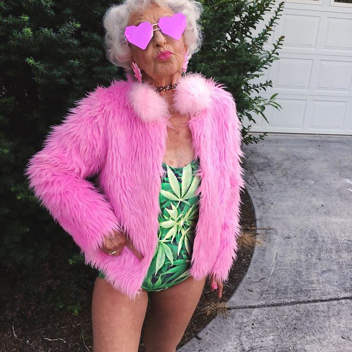 Remember The 86 Year-Old Badass Grandma? Now She's 88 And Even More Badass!