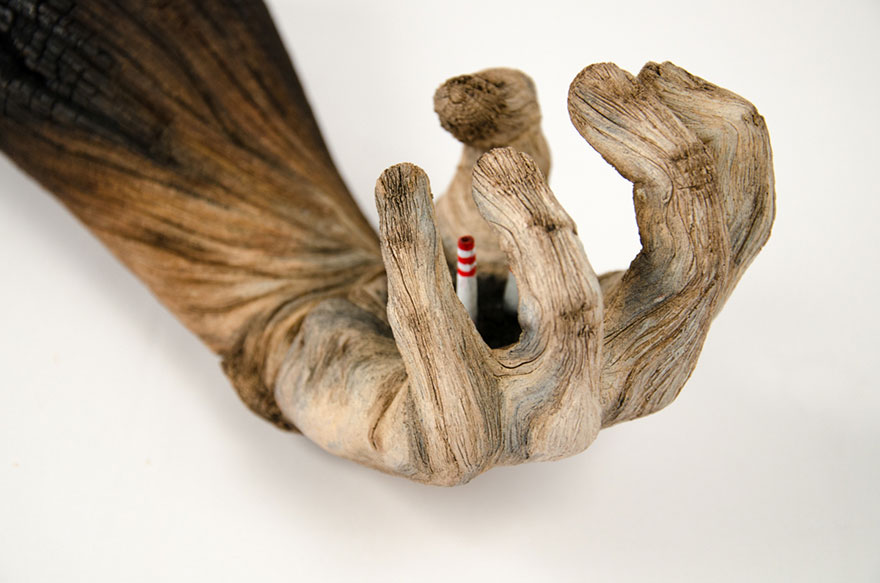 This Sculptor Will Deceive Your Eyes Into Believing His Ceramic Sculptures Are Wood