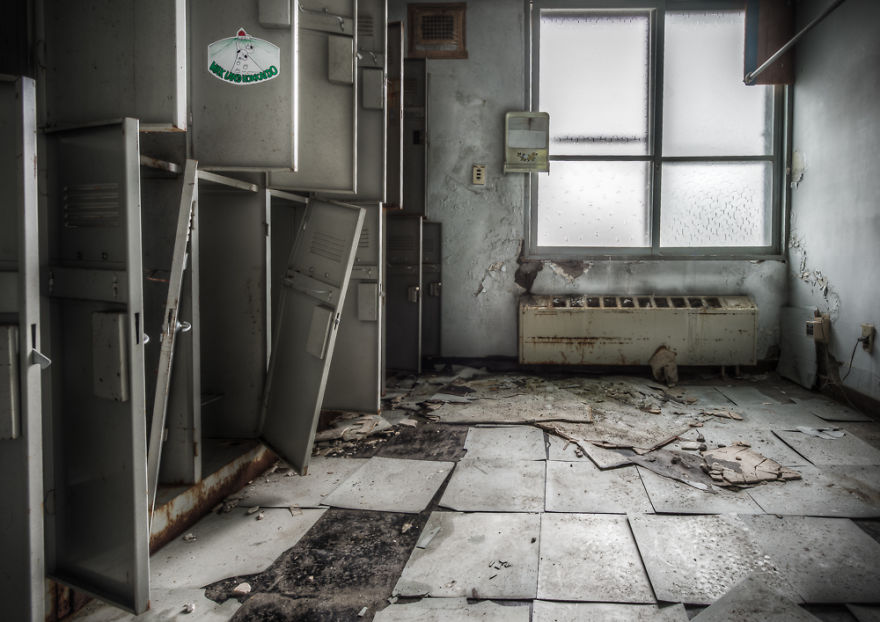 While On Holiday In Japan, I Stumbled Accross This Abandoned Hospital While On Holiday In Japan, I Stumbled Accross This Abandoned Hospital