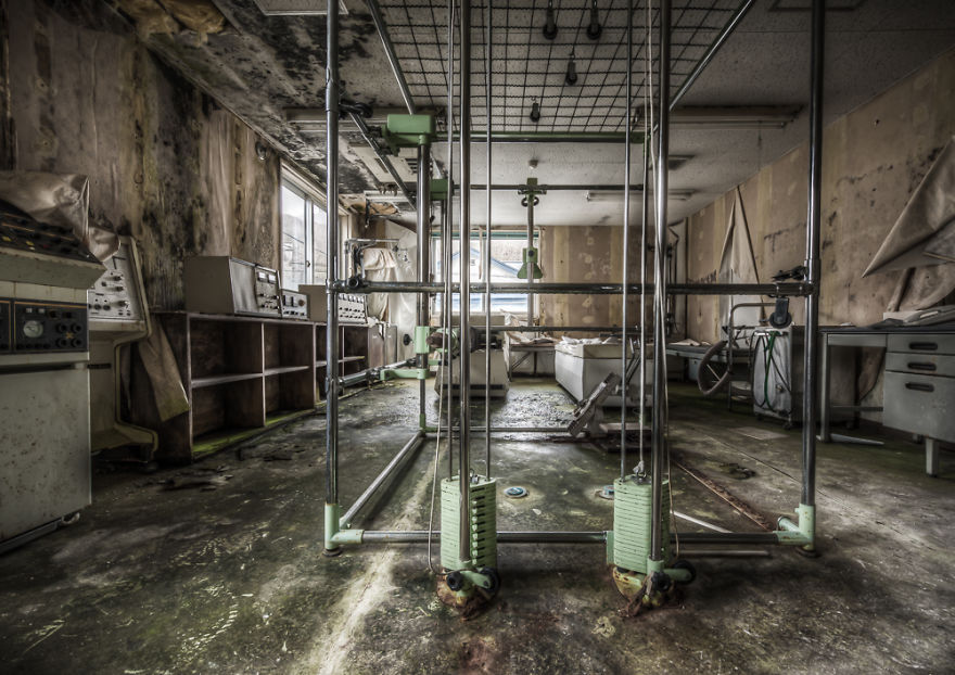 While On Holiday In Japan, I Stumbled Accross This Abandoned Hospital While On Holiday In Japan, I Stumbled Accross This Abandoned Hospital