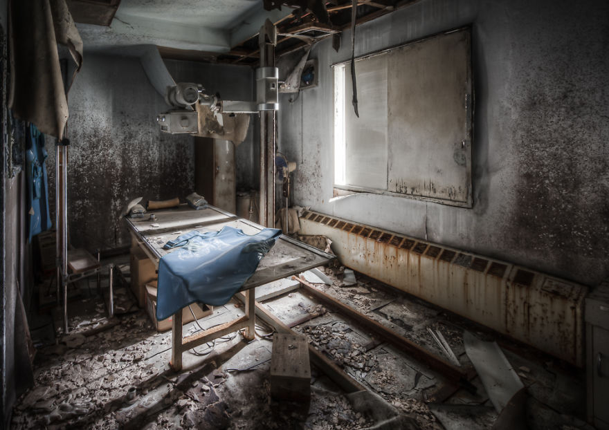 While On Holiday In Japan, I Stumbled Accross This Abandoned Hospital While On Holiday In Japan, I Stumbled Accross This Abandoned Hospital