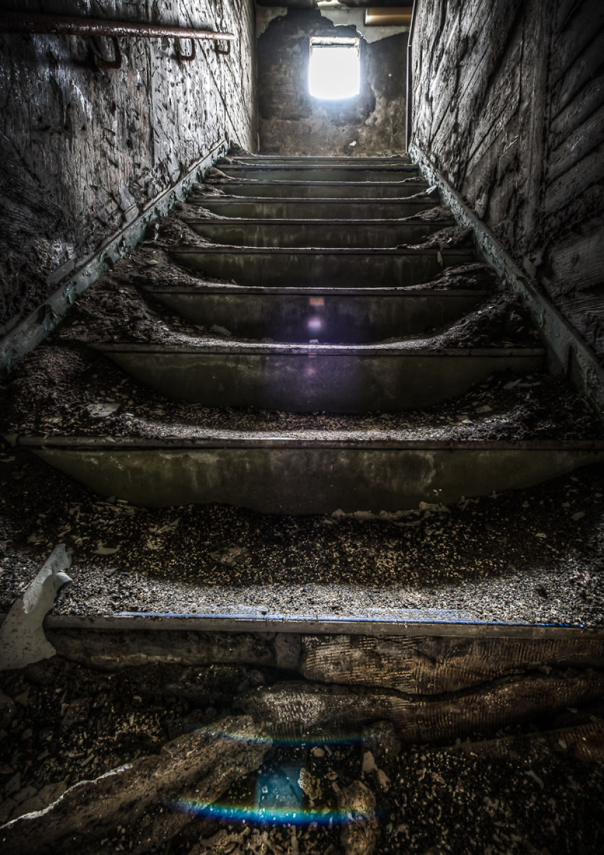 While On Holiday In Japan, I Stumbled Accross This Abandoned Hospital While On Holiday In Japan, I Stumbled Accross This Abandoned Hospital