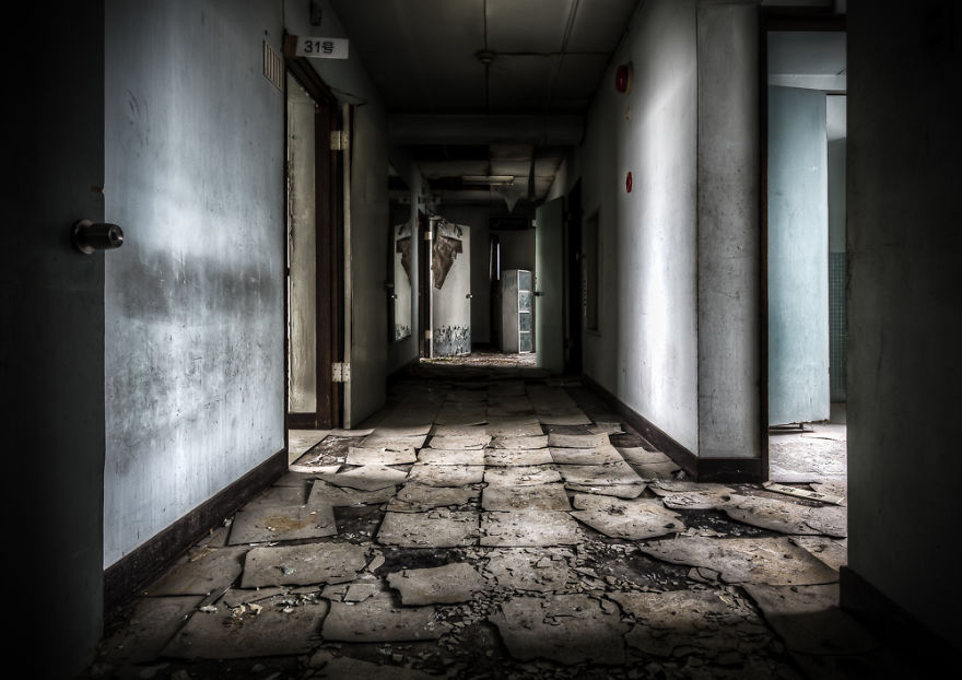 While On Holiday In Japan, I Stumbled Accross This Abandoned Hospital While On Holiday In Japan, I Stumbled Accross This Abandoned Hospital