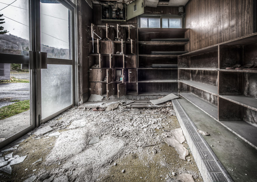 While On Holiday In Japan, I Stumbled Accross This Abandoned Hospital While On Holiday In Japan, I Stumbled Accross This Abandoned Hospital