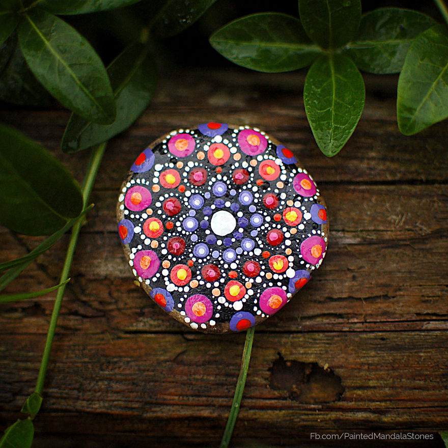 I Create Colorful Mandalas Inspired By Nature On Ordinary Stones