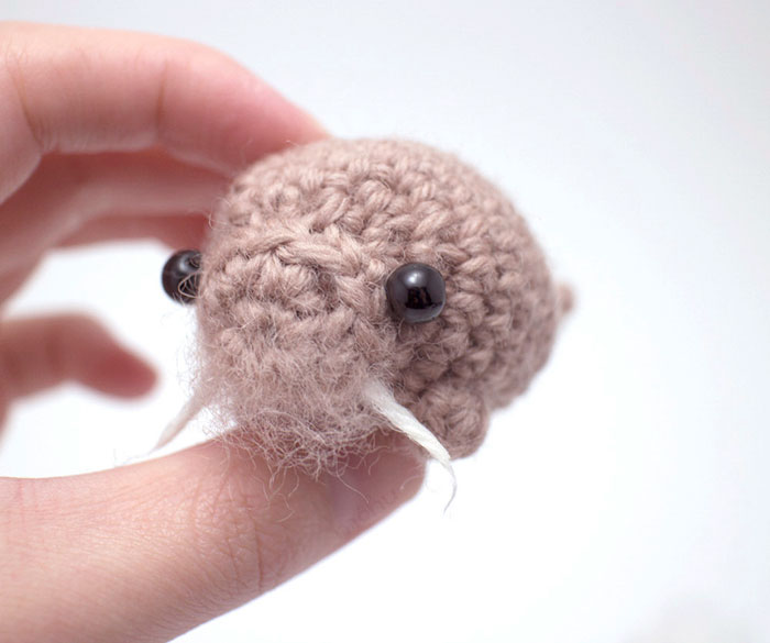 miniature-crochet-animals-woolly-mogu-56