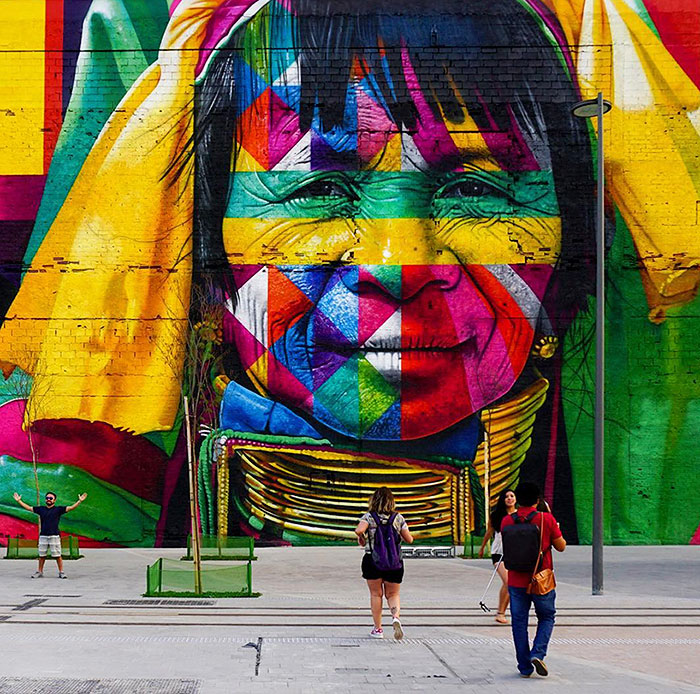 world largest mural street art las etnias the ethnicities eduardo kobra rio olympics brazil 10 - Murais de Graffiti de Eduardo Kobra pelo mundo