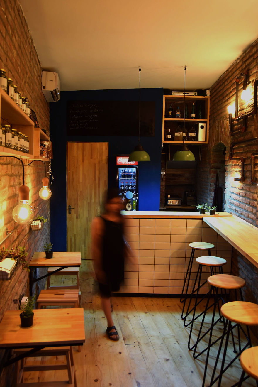 Architects Turned A Dirty Basement Into An Attractive Burger Cafe In Tbilisi Architects Turned A Dirty Basement Into An Attractive Burger Cafe In Tbilisi