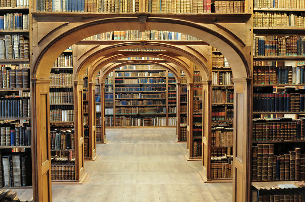 6 Things Only People That Work At A Library Will Understand.