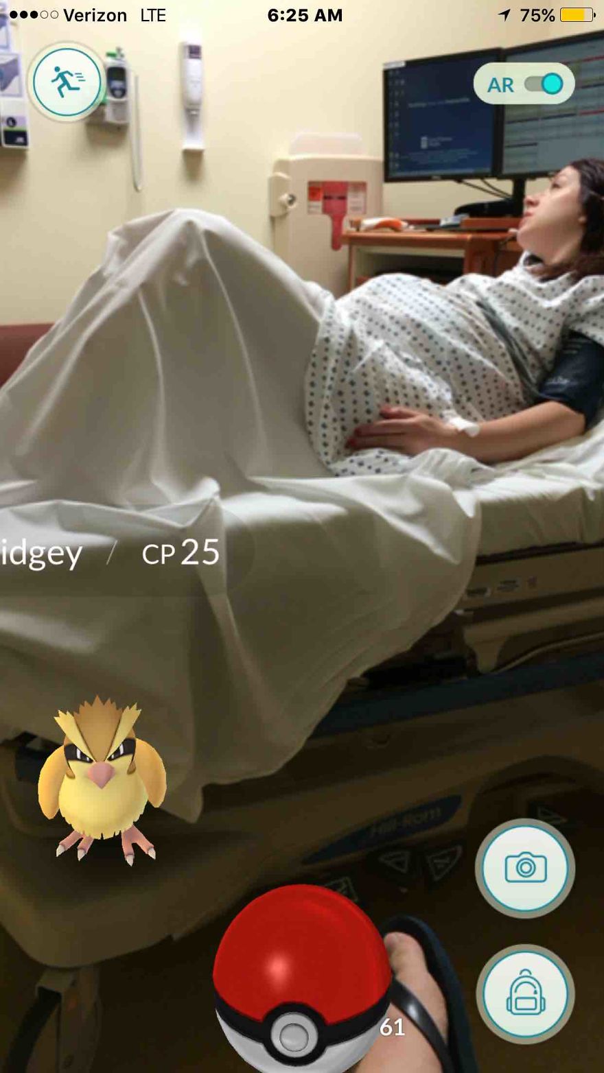 22 Crazy Pokemon Go Photos That Truly Depict The Pokemon Go Frenzy