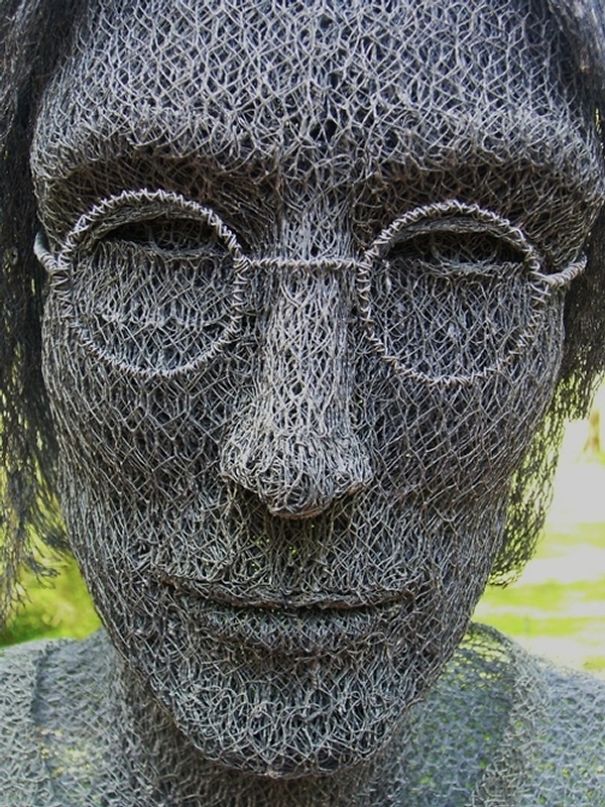 Chicken Wire Sculptures Of Animals And Famous People