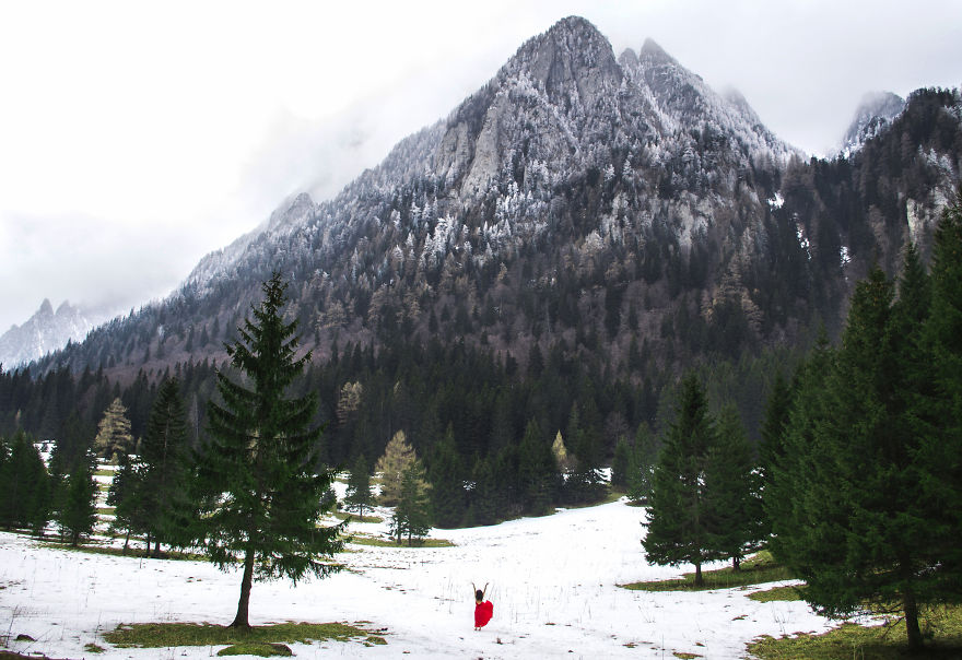 We Photograph The Woman In Red Dress In The Mesmerising Landscapes Of Romania (Part 2)