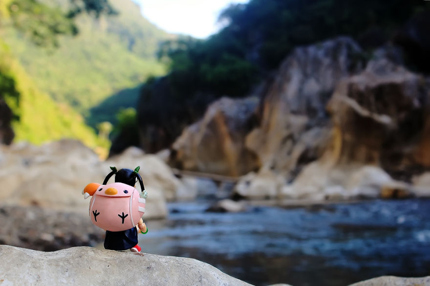 Exploring The Philippines With Toys As Travel Buddies