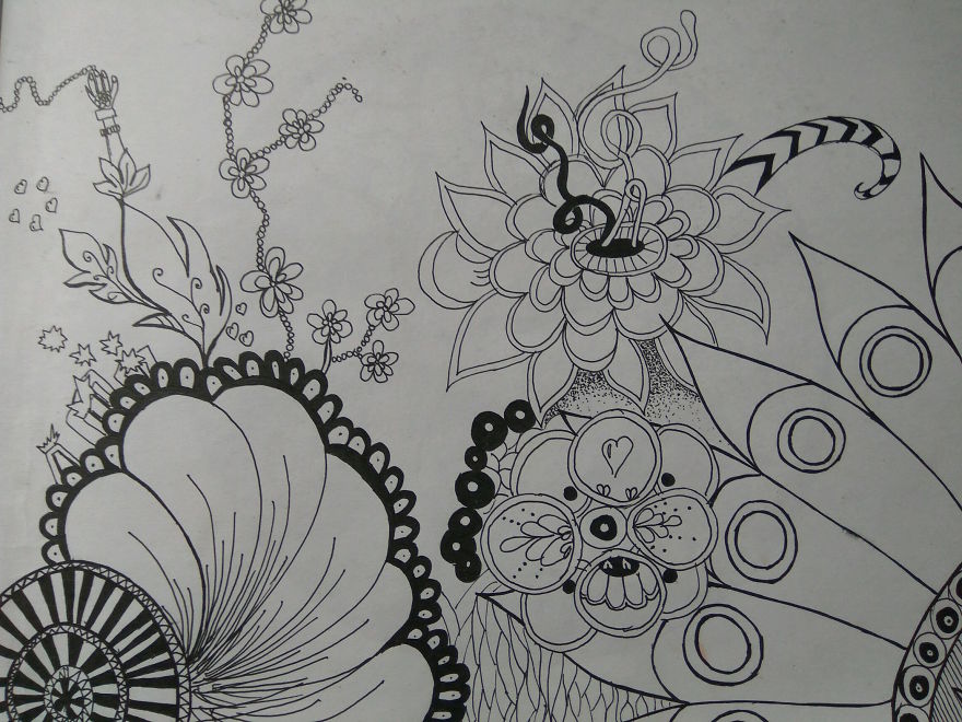 I Create Black Pen Patterns To Cope With Stress I Create Black Pen Patterns To Cope With Stress