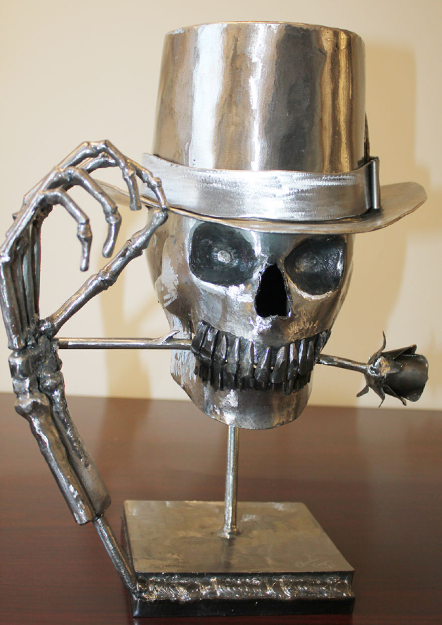 I Made One-Of-A-Kind Sculpture From Steel