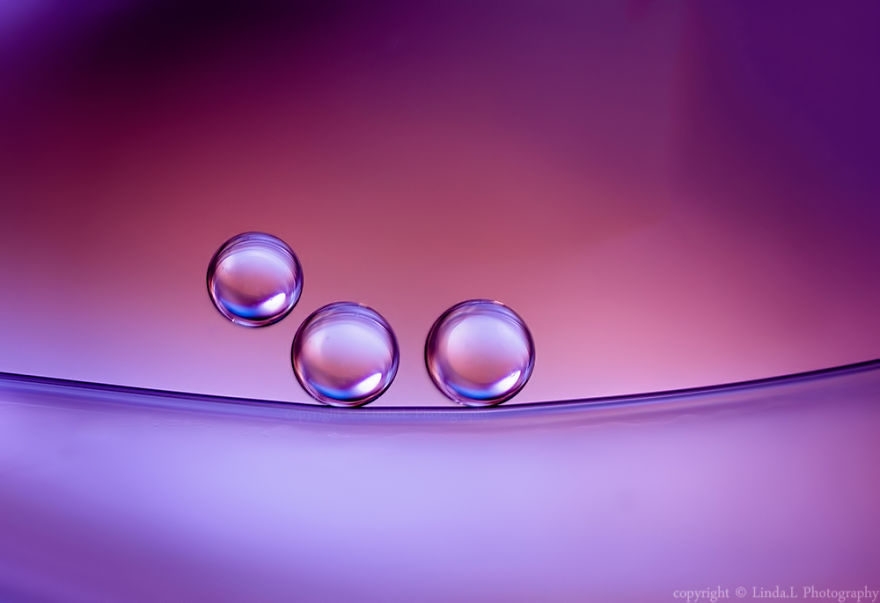 I Use Oil And Water To Photograph Abstract Drops