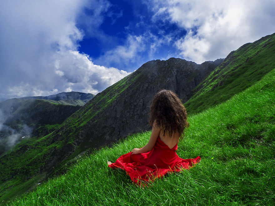 We Photograph The Woman In Red Dress In The Mesmerising Landscapes Of Romania (Part 2)