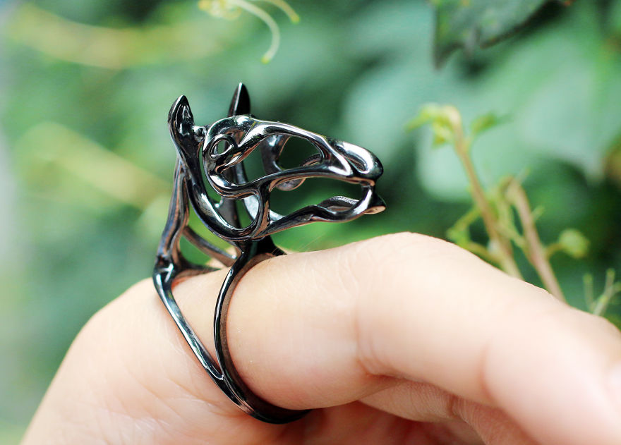 This Zodiac Horse Ring Was Created Using 3D Technology