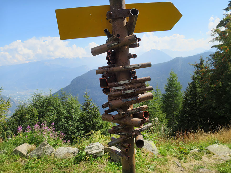 Someone In Switzerland Made This Mountain Finder Device And It's Brilliant