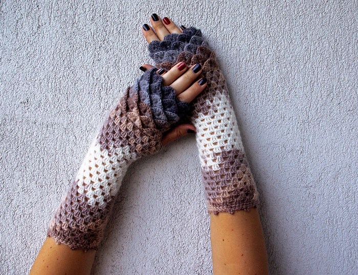 These Dragon Gloves With Crochet Scales Will Protect You When Winter Comes