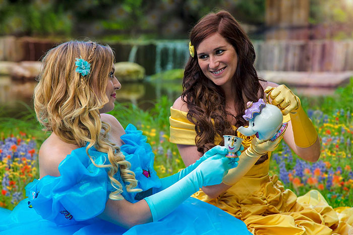 This Couple's Disney Engagement Photoshoot Dressed As Belle & Cinderella Is A Modern Fairytale