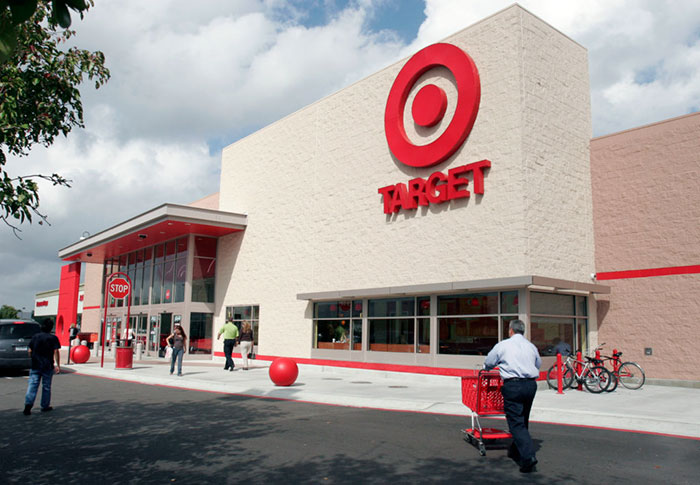 Guy Documents His First Week Of Work At Target, And It Couldn't Get More Hilarious