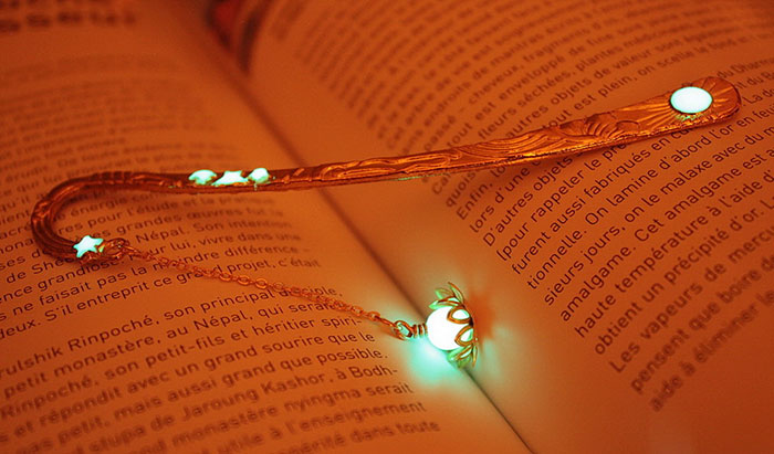 Magical Glow-In-The-Dark Bookmarks By Manon Richard