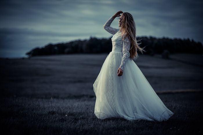 I Shoots Models In Creepy Old Wedding Dresses.