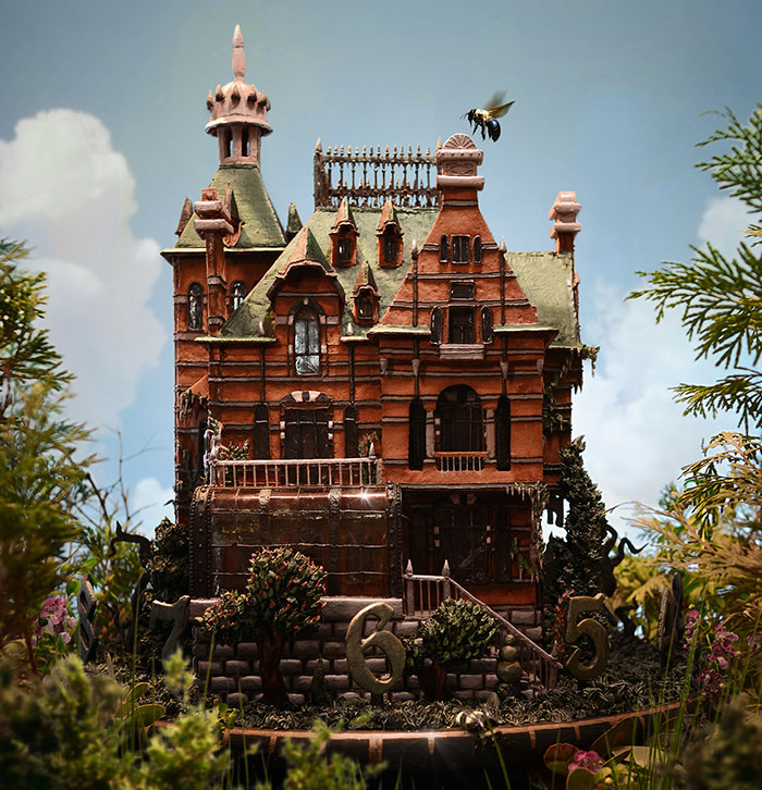 Artist Creates Edible Gingerbread House Replica From The Newest Tim Burton’s Movie