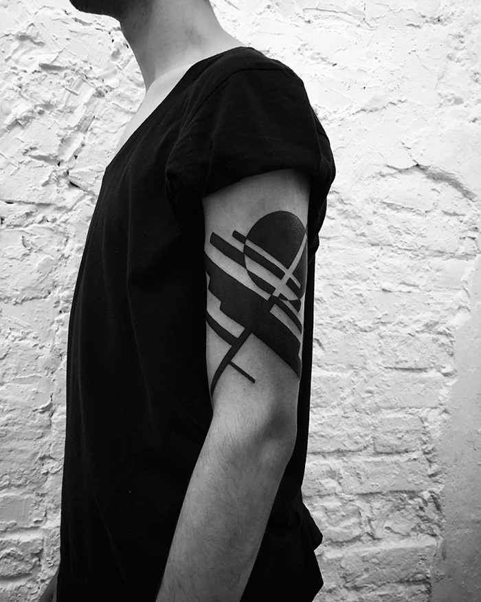 Suprematism-inspired-digital-minimalist-tattoos-stanislaw-wilczynski