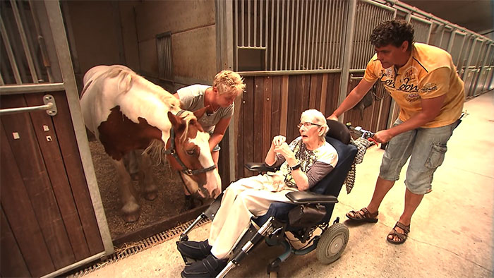 Dying 87-Year-Old Woman Fulfills Her Last Wish To Ride A Horse One Last Time
