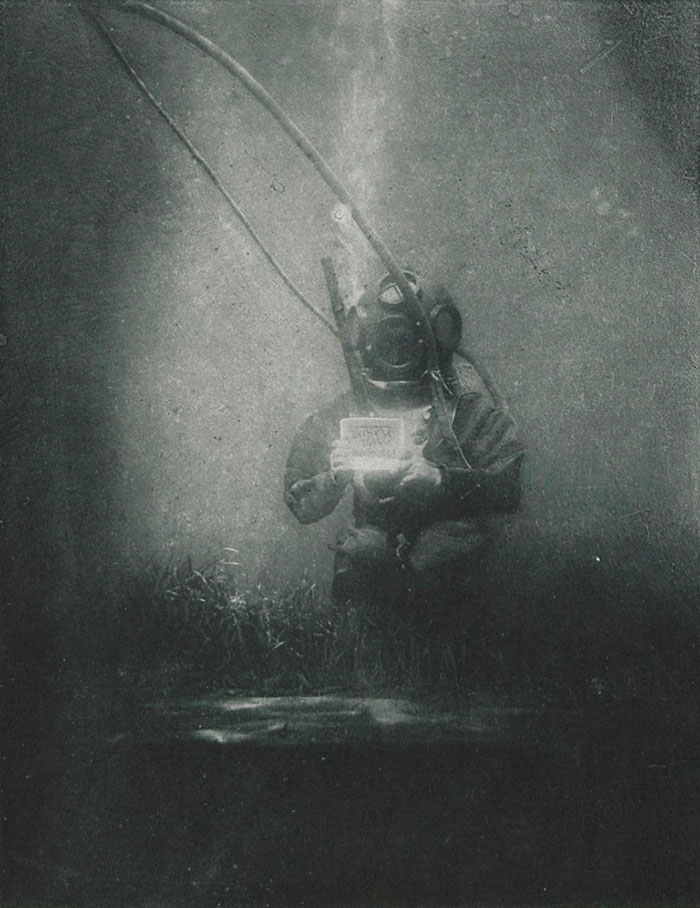 This Is One Of The First Underwater Portraits, Captured In The 1890s