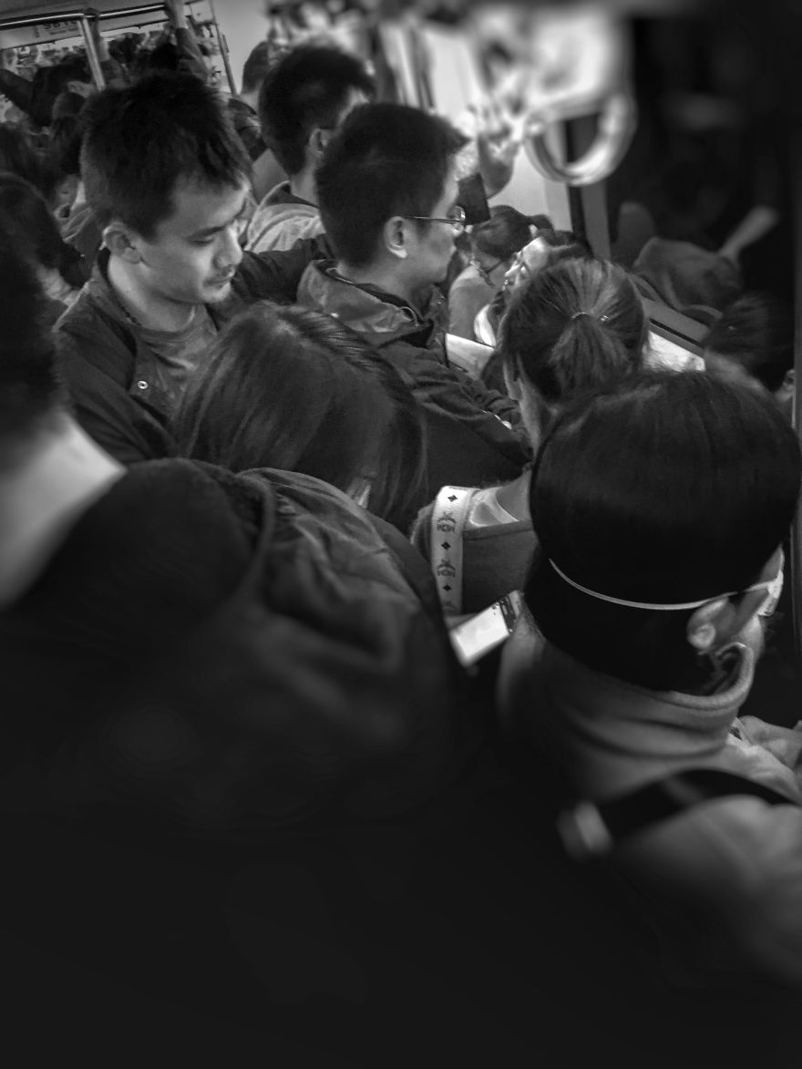 I Shoot The Daily Scenes On The Beijing Subway