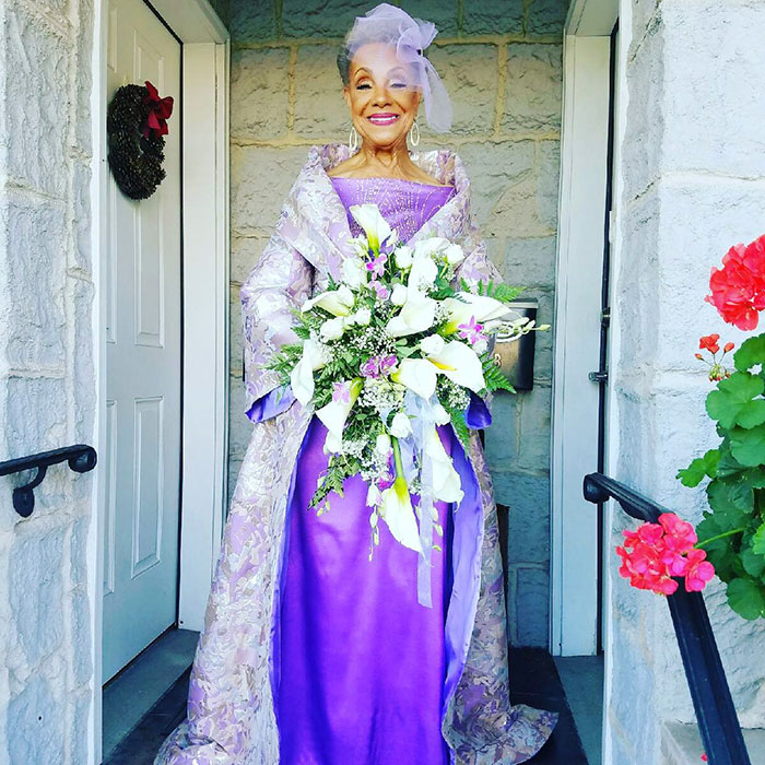 86-Year-Old Grandma Gets Married In A Gorgeous Dress She Designed Herself