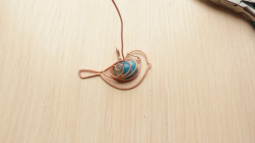 How To Make A Bird Pendant With Cabochon From Wire