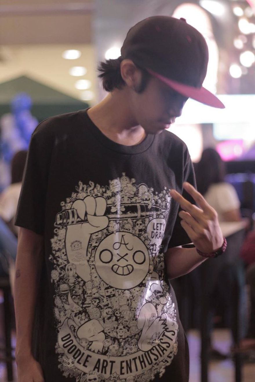Doodlers Combined Their Doodle Characters For A Shirt. The Results Are Amazing!