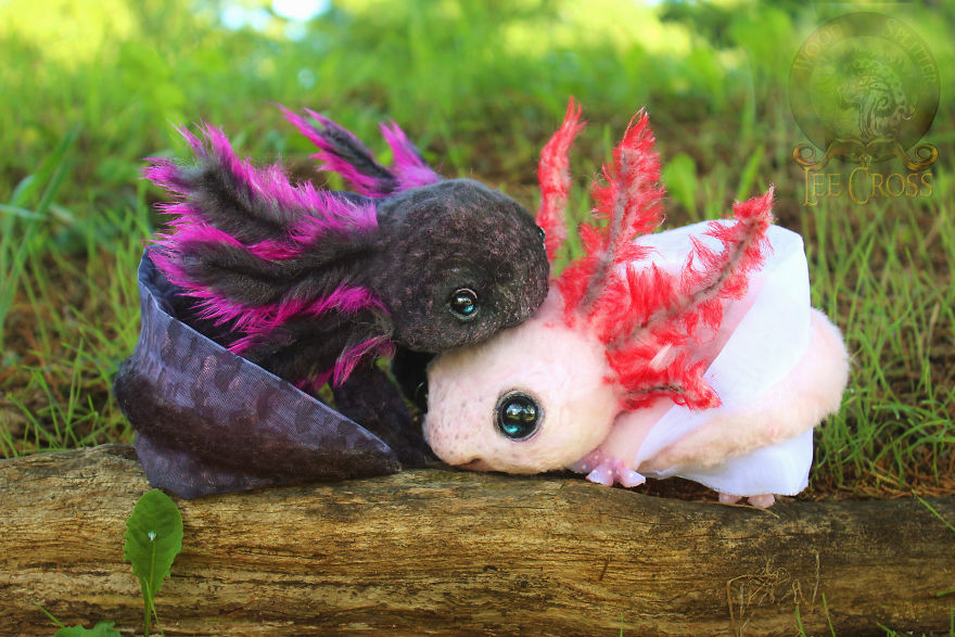 Fully Poseable Baby Axolotls