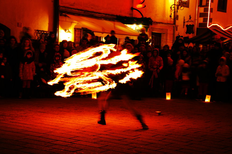 The Game Of Fire - Street Performance