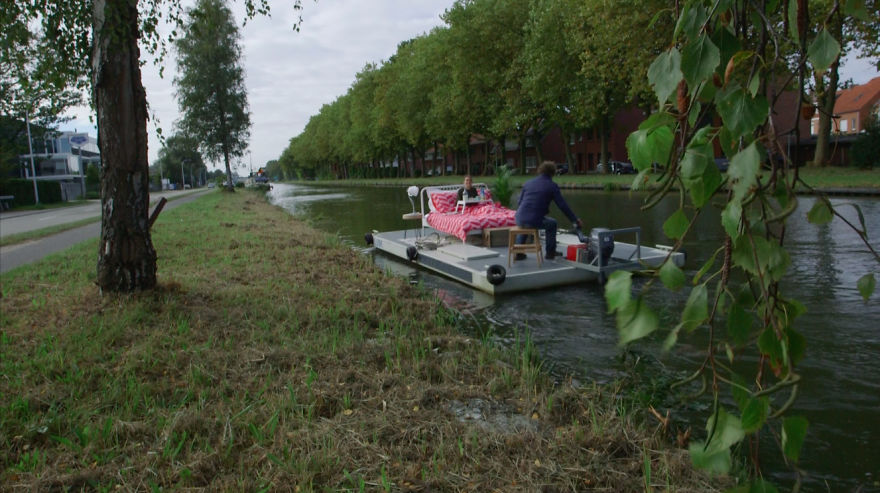 The Breakfast-In-Bed-Boat Helps You Avoid Morning Traffic